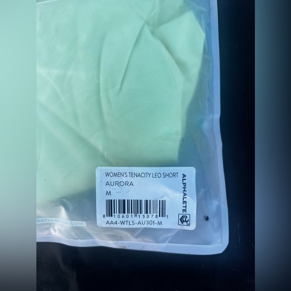 COPY - Alphalete Women’s Tenacity Leo Short - Picture 10 of 10